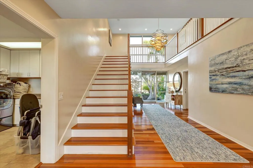 2812 Poinsettia Drive, San Diego, CA, 92106