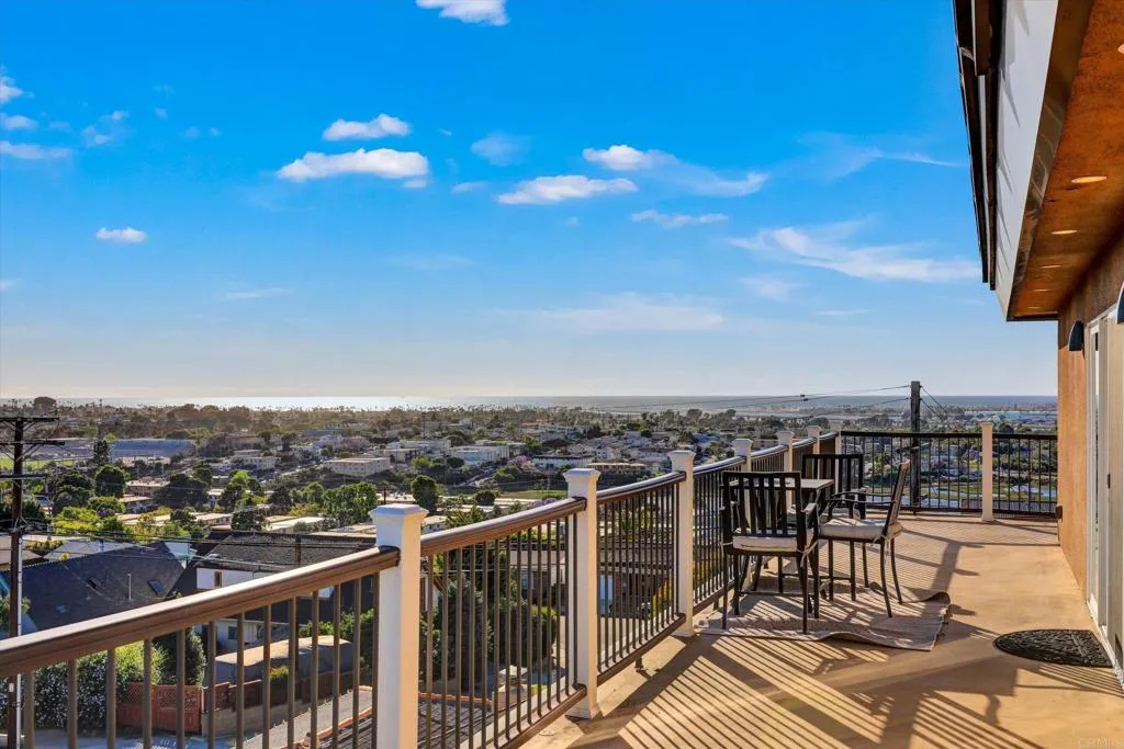 2812 Poinsettia Drive, San Diego, CA, 92106