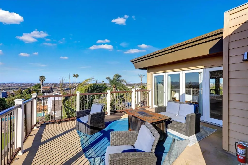 2812 Poinsettia Drive, San Diego, CA, 92106
