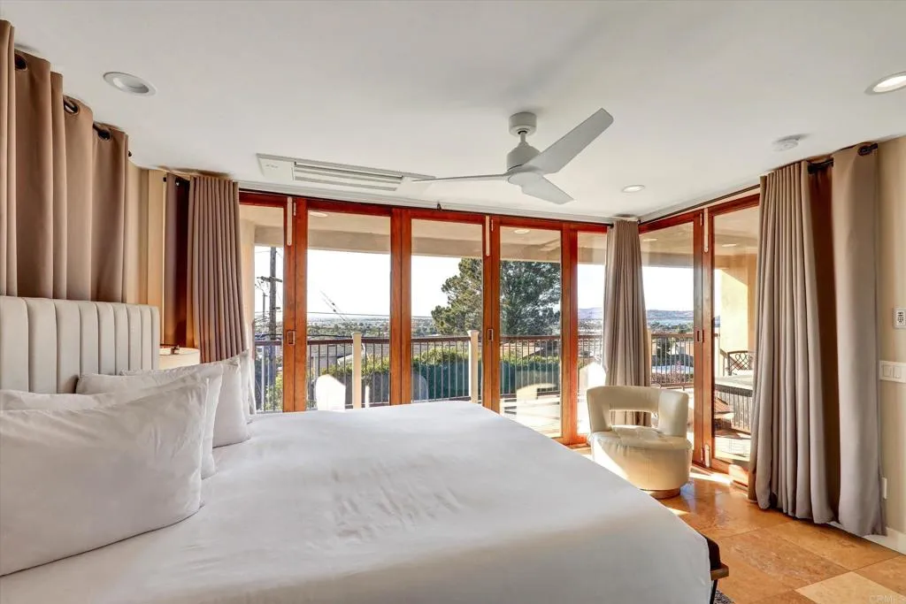 2812 Poinsettia Drive, San Diego, CA, 92106