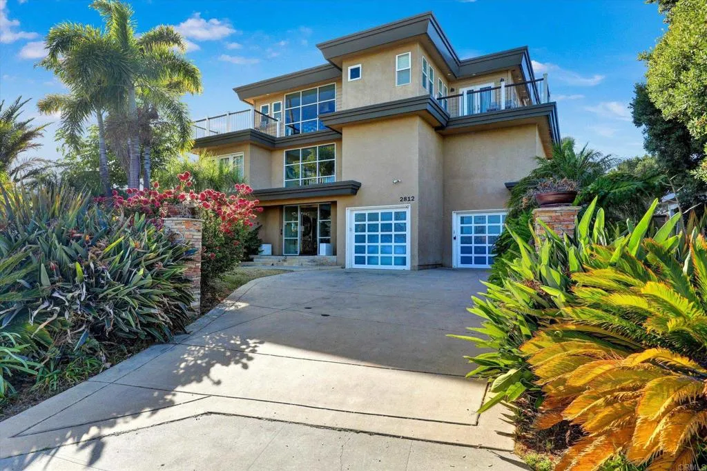 2812 Poinsettia Drive, San Diego, CA, 92106