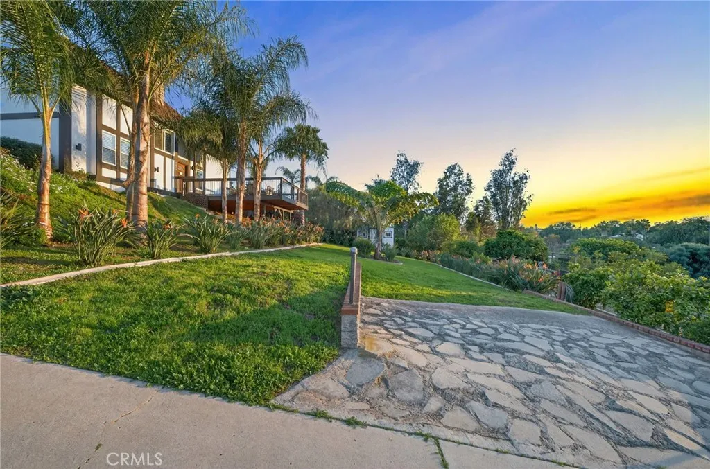 https://cdn.realtyfeed.com/cdn/127/306656107/87297de7dd35420e3e5763a56f89ebfe.webp