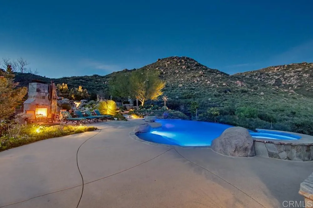 https://cdn.realtyfeed.com/cdn/127/306656114/6a161399e0f0d7e9d14f9d5e0fd92221.webp