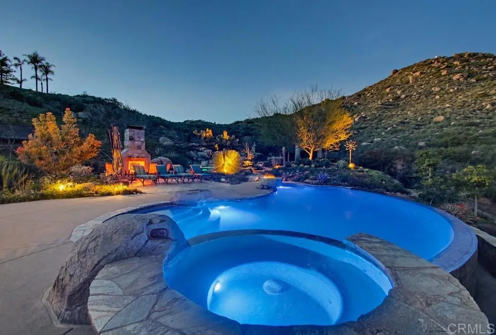 https://cdn.realtyfeed.com/cdn/127/306656114/f20c313b32478eb7a29b0d3ec3dc4fc1.webp