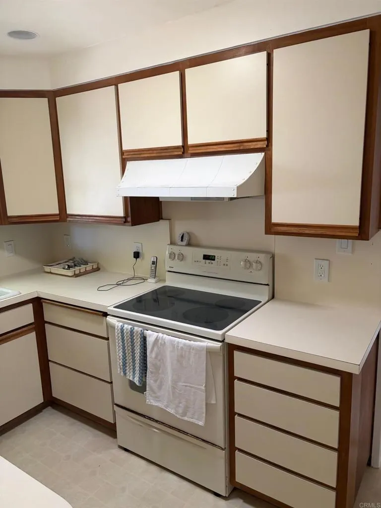https://cdn.realtyfeed.com/cdn/127/306656176/0f2cd58271509ba12a3bef593e1543df.webp
