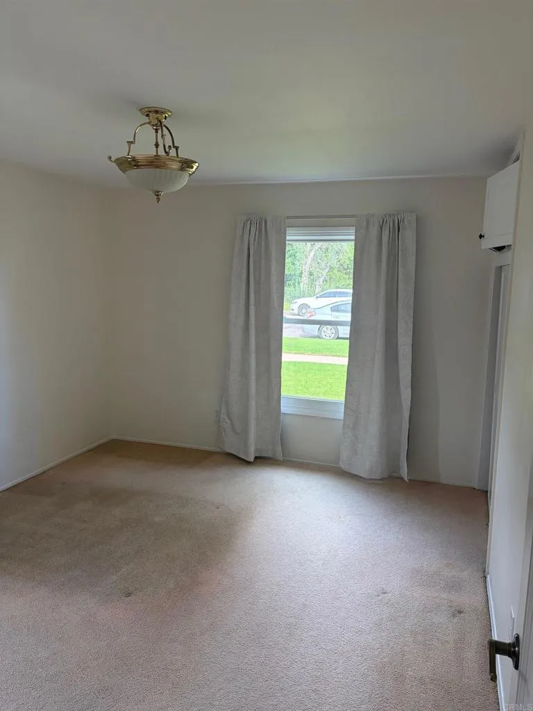 https://cdn.realtyfeed.com/cdn/127/306656176/3ca002a2a93590eec76740b9294c1388.webp
