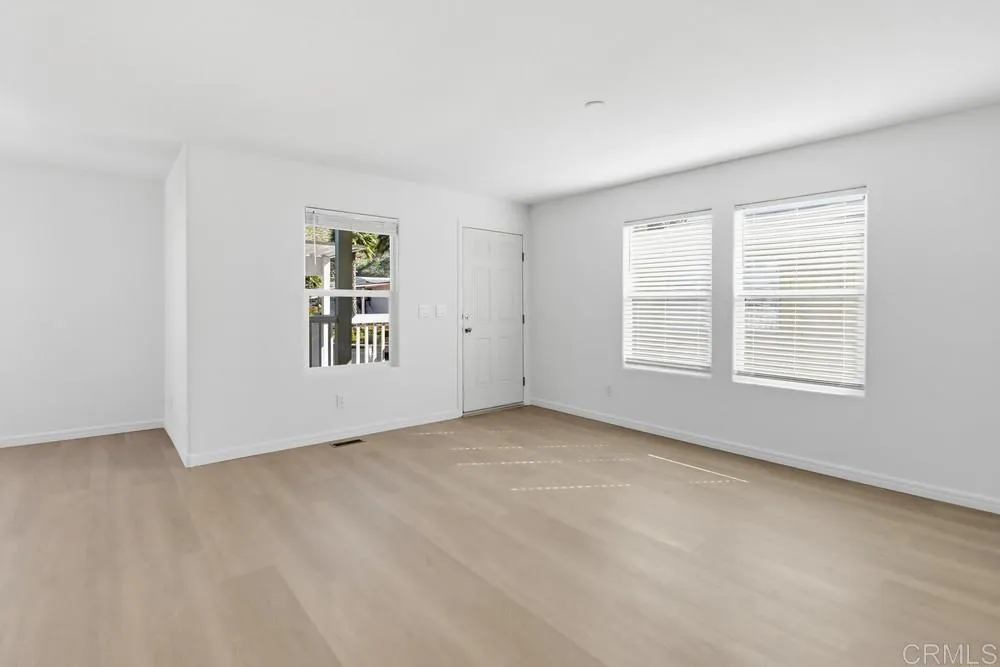 https://cdn.realtyfeed.com/cdn/127/306656195/e4759a2161fa760f409dbcc965cda6f2.webp