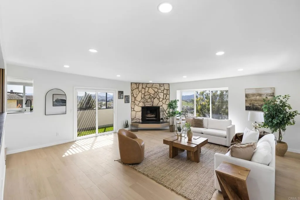 https://cdn.realtyfeed.com/cdn/127/306656225/53e51cff53db70ad9f6738c56a1b3480.webp