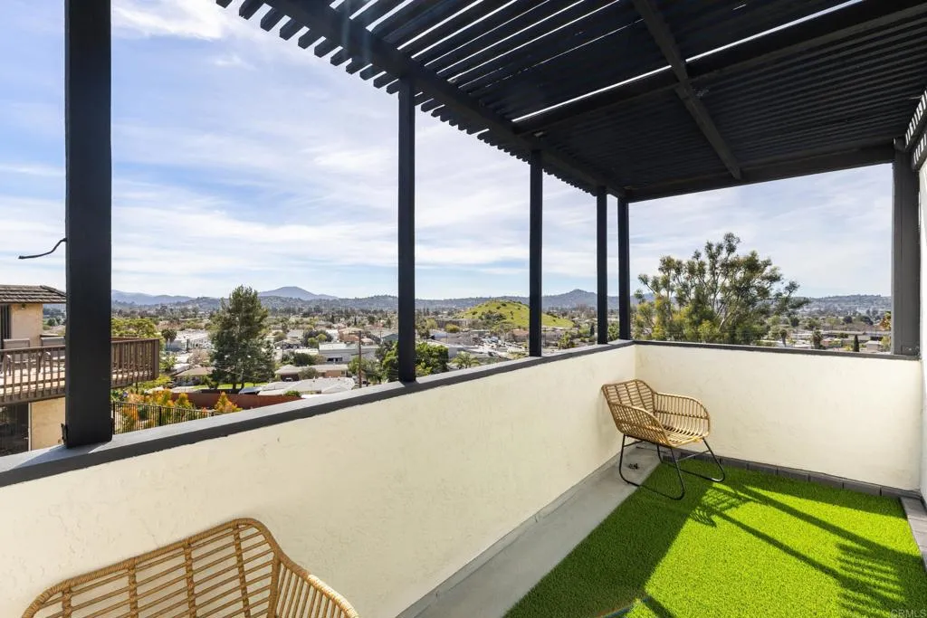 https://cdn.realtyfeed.com/cdn/127/306656225/807cd37b6988938e4abd83cc1ae79c22.webp