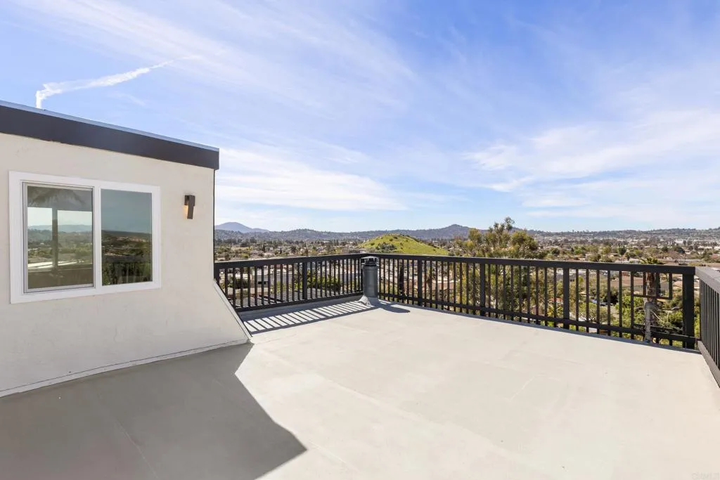 https://cdn.realtyfeed.com/cdn/127/306656225/c1b0647cc8415f8913d1e2d2f81a69cf.webp