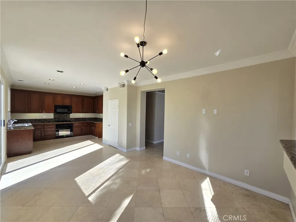 https://cdn.realtyfeed.com/cdn/127/306656237/a25d4f8f11fefefff2f39d896e712b7d.webp