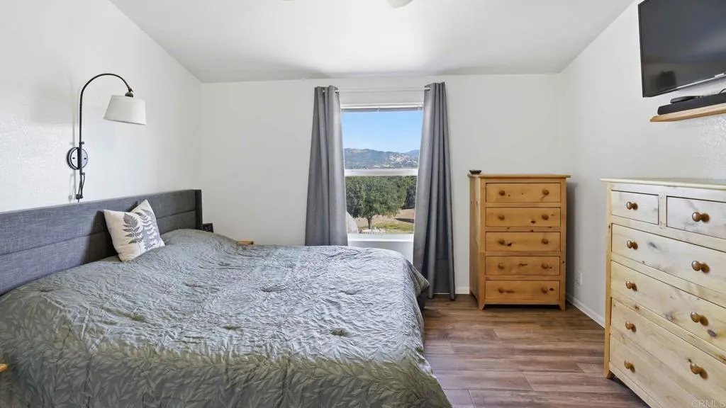 https://cdn.realtyfeed.com/cdn/127/306656286/275639bc2ddf55a5a2d385322a85c783.webp