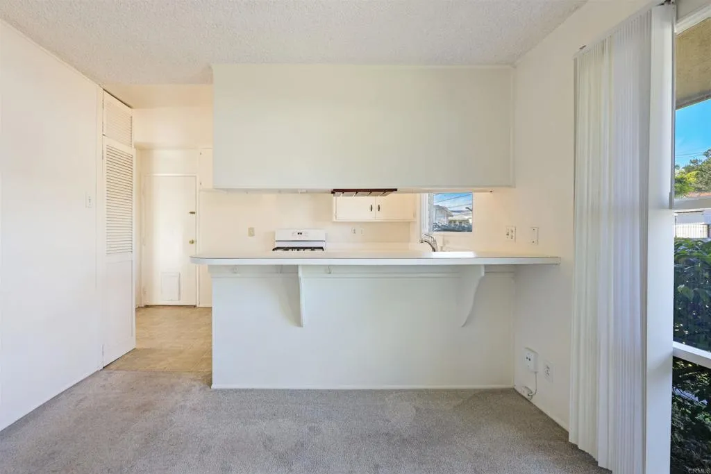 https://cdn.realtyfeed.com/cdn/127/306656295/09a72d2036c561ba61f6f0e4005cc03c.webp
