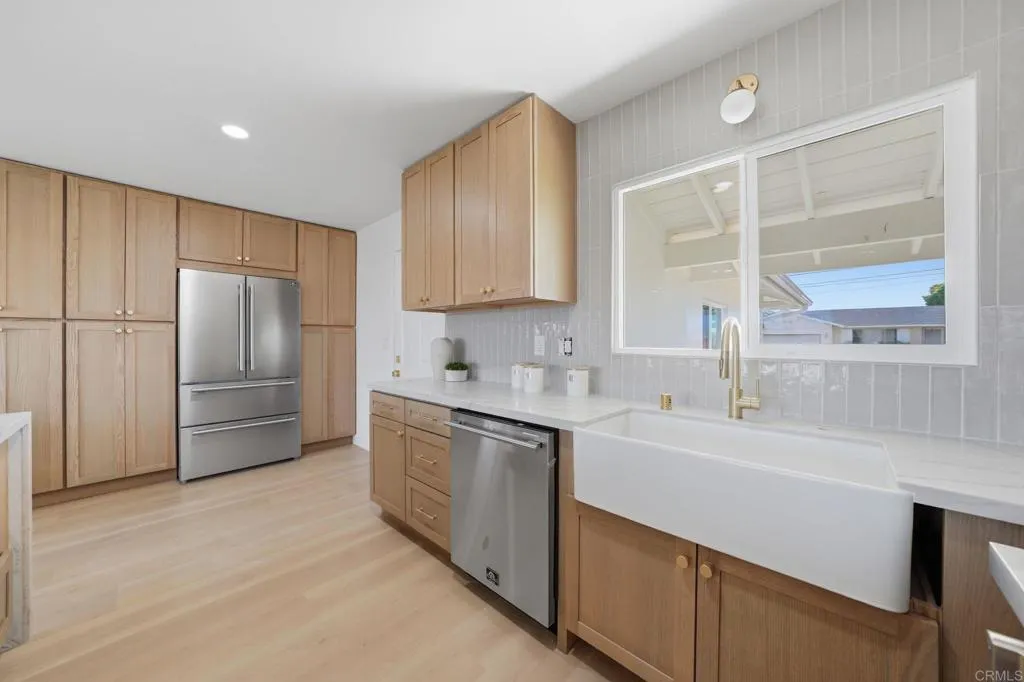 https://cdn.realtyfeed.com/cdn/127/306656311/15252fce83a61f5f6b1ed2f438acbf9e.webp