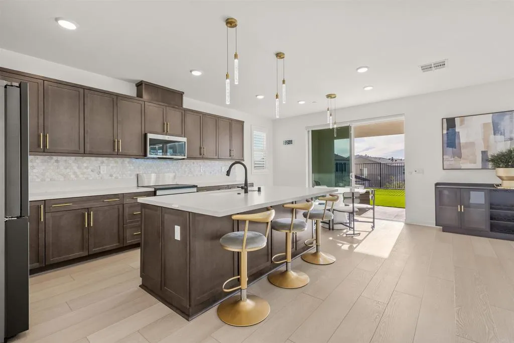 550 Meadowood Street, Fallbrook, CA 92028 - Photo 3 of 36, Fallbrook, CA