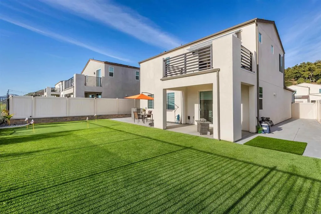 https://cdn.realtyfeed.com/cdn/127/306656417/9af640f5be37186edab91a5cf672c7b2.webp