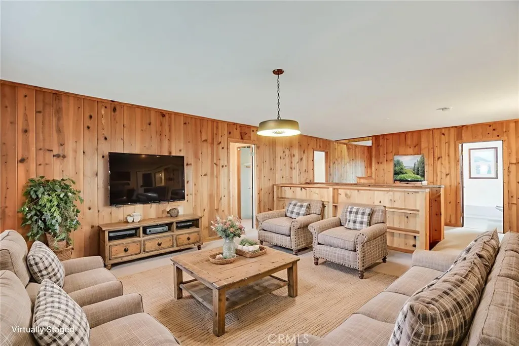 https://cdn.realtyfeed.com/cdn/127/306656431/15ccca5ba88abe18a477cc01a42290be.webp