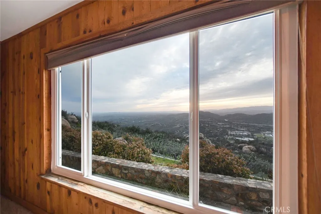 https://cdn.realtyfeed.com/cdn/127/306656431/2588e6335f65362be50d4df90c365836.webp