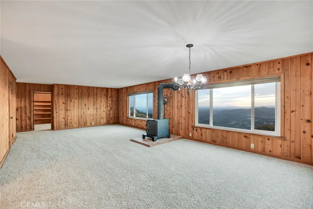 https://cdn.realtyfeed.com/cdn/127/306656431/c82fc033cde383c186d358ad5848ba7d.webp