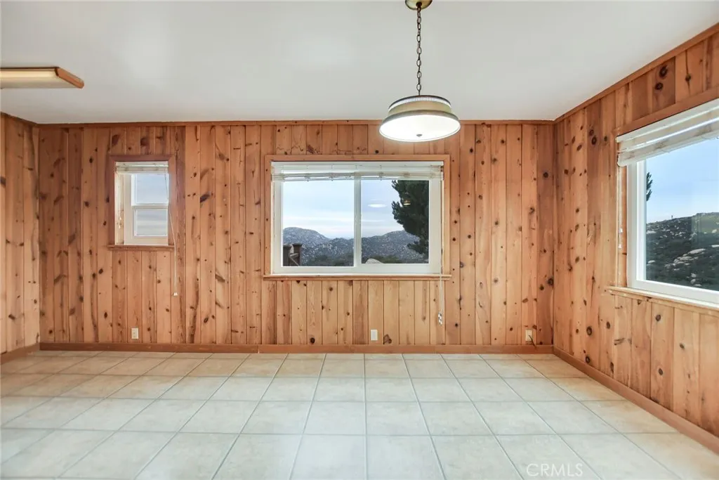 https://cdn.realtyfeed.com/cdn/127/306656431/d2b38bf217c64a782afd72354c08a059.webp