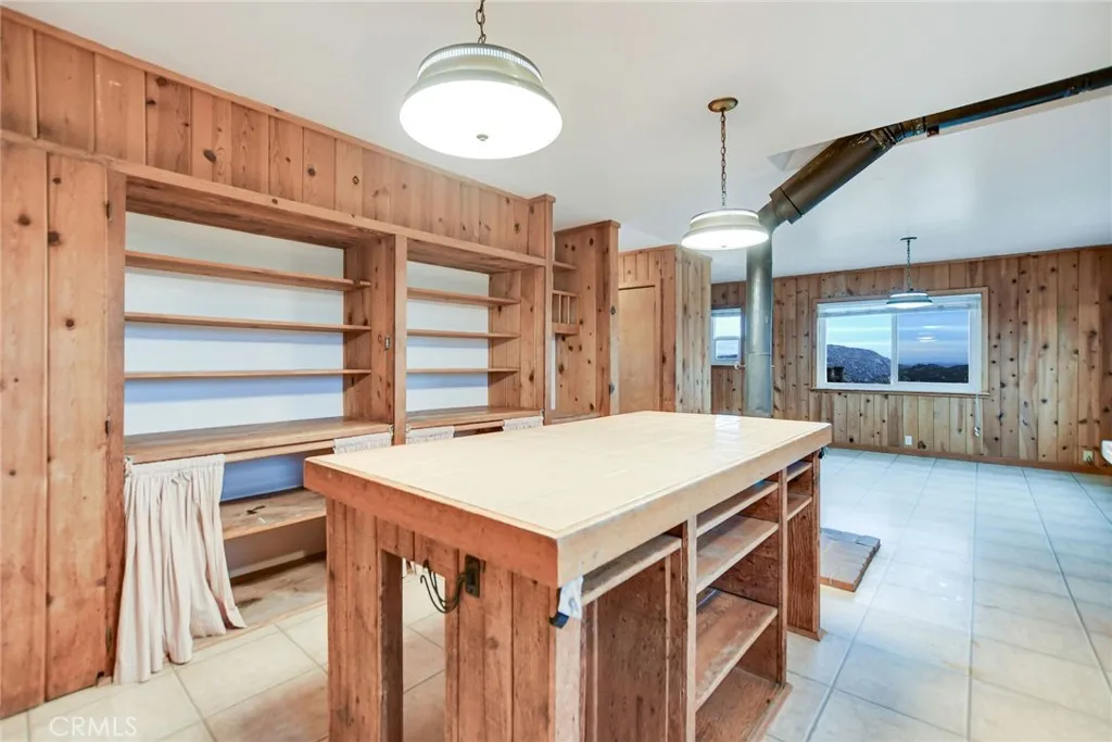 https://cdn.realtyfeed.com/cdn/127/306656431/fc560104636215ba3724f35c1c691529.webp