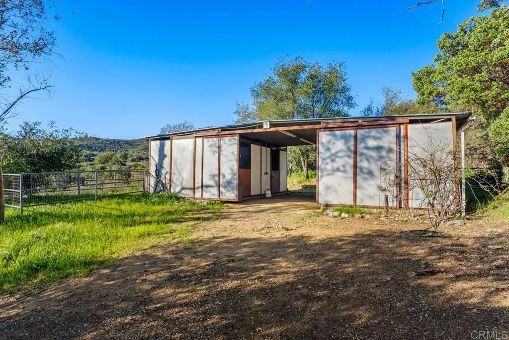https://cdn.realtyfeed.com/cdn/127/306656466/05a21d24b9792f1b84b8bddc002a27d0.webp