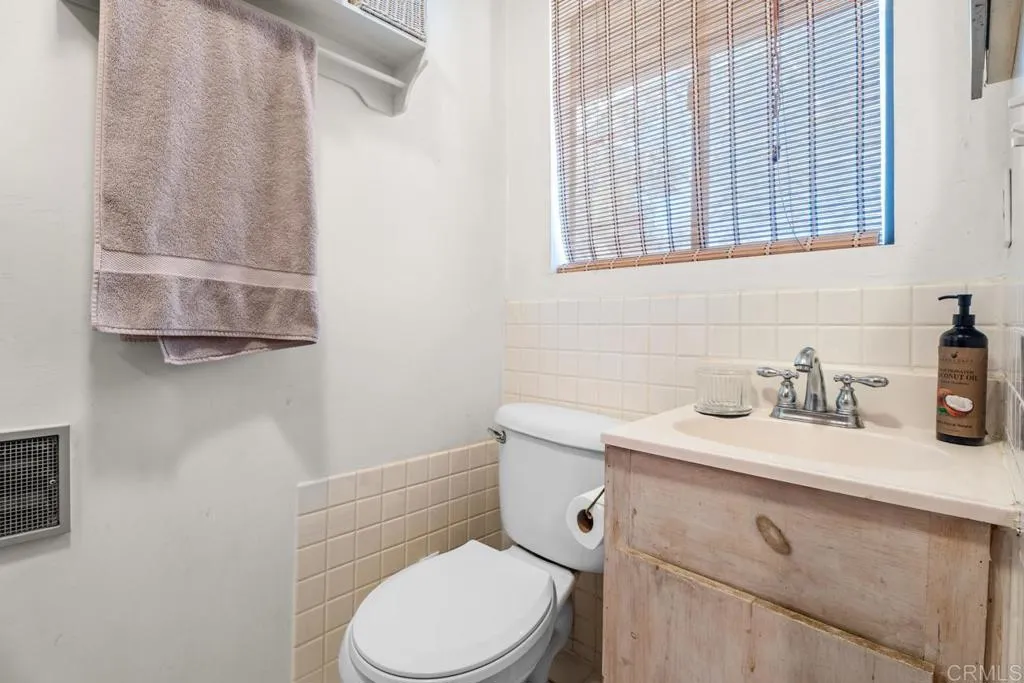 https://cdn.realtyfeed.com/cdn/127/306656466/3cc0f84be531df917b91aa7d5e38db86.webp
