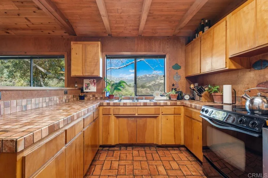 https://cdn.realtyfeed.com/cdn/127/306656466/4fb9370021ddbf633e8cffc209a90d04.webp