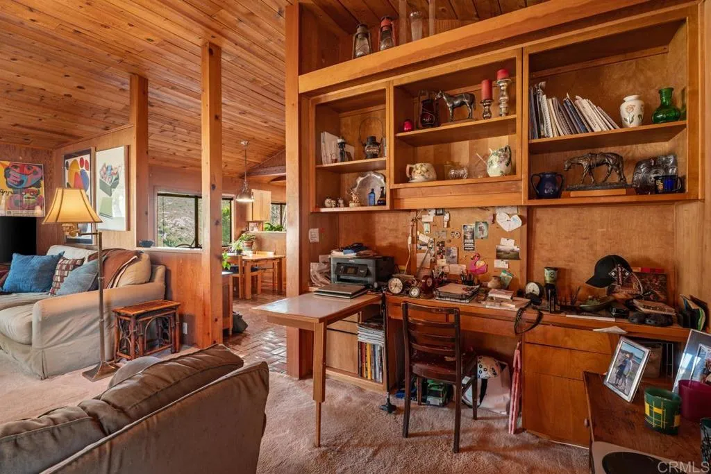 https://cdn.realtyfeed.com/cdn/127/306656466/7512d37a69b87a92b719935819a49ced.webp