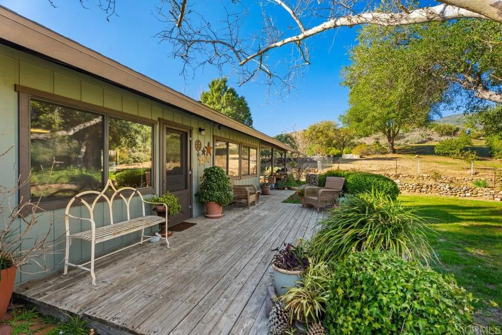 https://cdn.realtyfeed.com/cdn/127/306656466/9555b95747b0f4ef4b848d0a1771f3cb.webp
