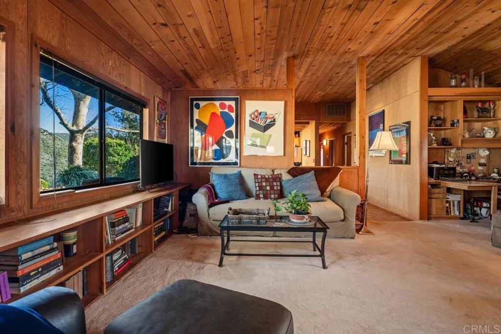 https://cdn.realtyfeed.com/cdn/127/306656466/b0bad423761f4a61470280c8bba546cb.webp