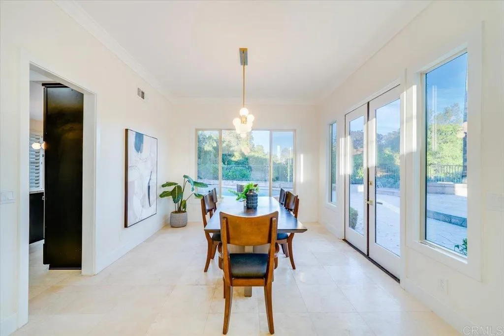 https://cdn.realtyfeed.com/cdn/127/306656545/092987352b50742a8933390a259e35fb.webp