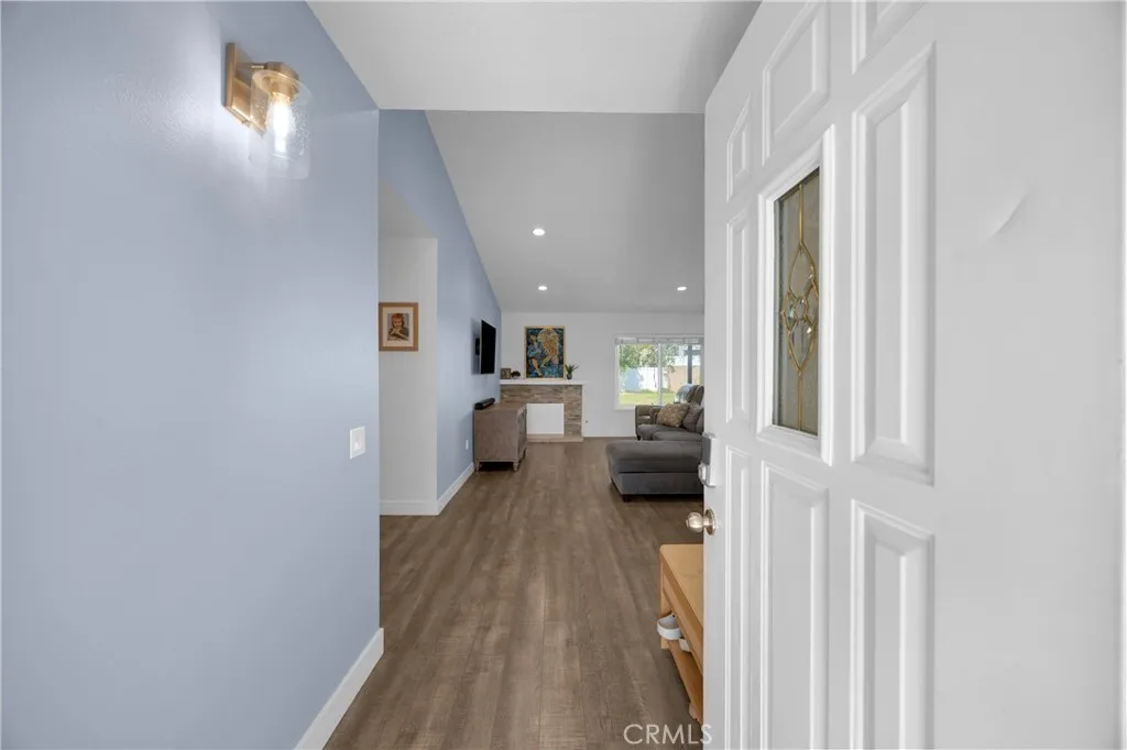 17161 Golden View, Huntington Beach, CA 92647 - Photo 4 of 28, Huntington Beach, CA