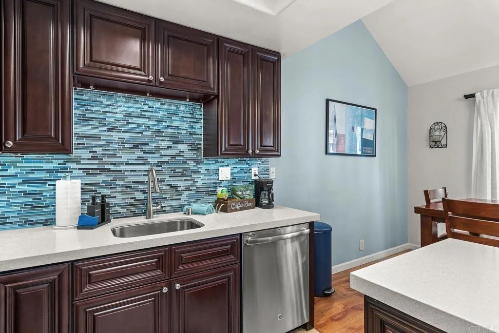 Photo #8: NDP2602009 Listing: Photo #8