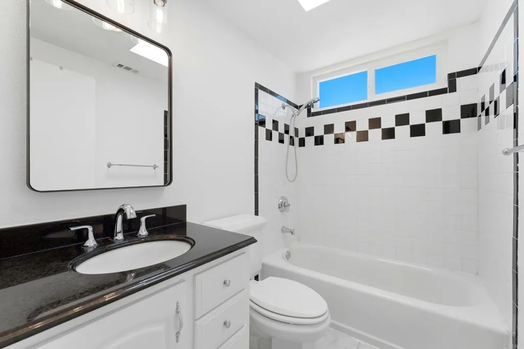 https://cdn.realtyfeed.com/cdn/127/306656623/19205a3635c49144e8df2f5768df9818.webp
