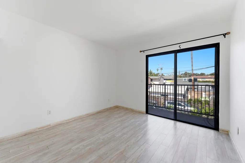 https://cdn.realtyfeed.com/cdn/127/306656623/ba2554e4894e3281cfd9b25aa479c74d.webp