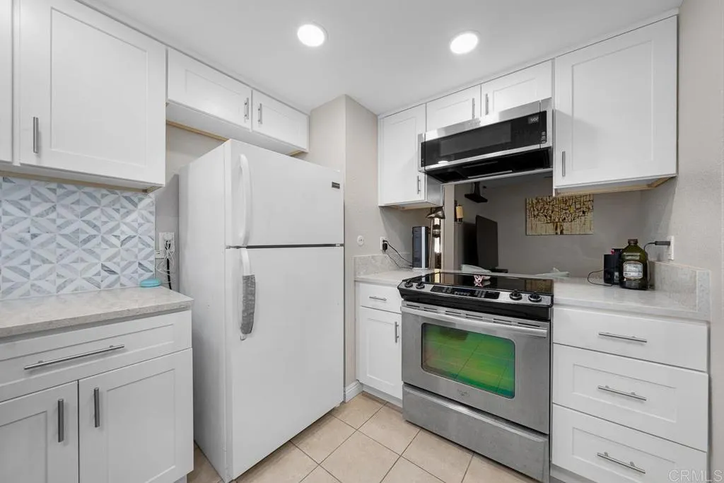 Photo #4: PTP2601620 Listing: Photo #4