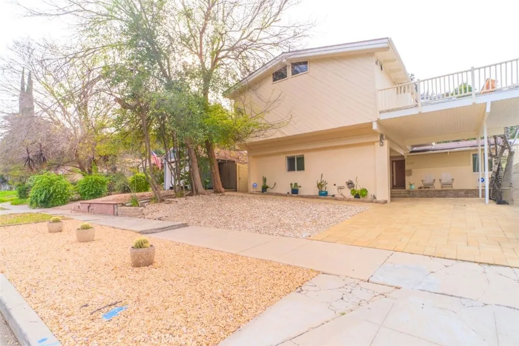Woodland Hills, CA 91364