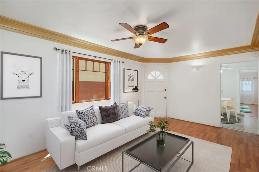 832 Cypress Avenue, Hermosa Beach, CA 90254 - Photo 4 of 18, Hermosa Beach, CA