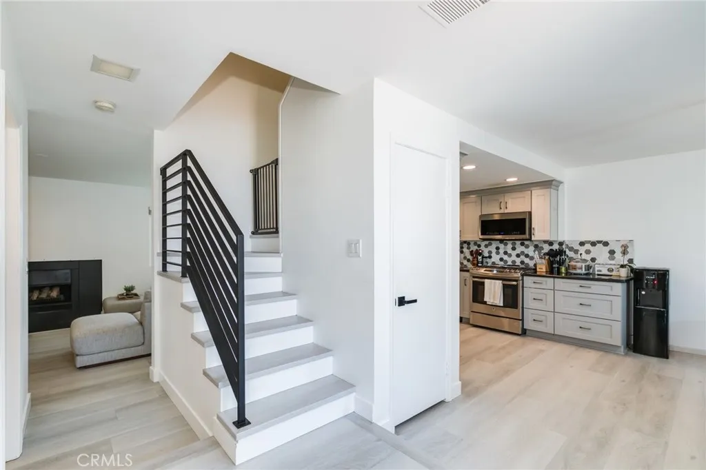 3340 E Collins Avenue Unit 21, Orange, CA 92867 - Photo 5 of 30, Orange, CA