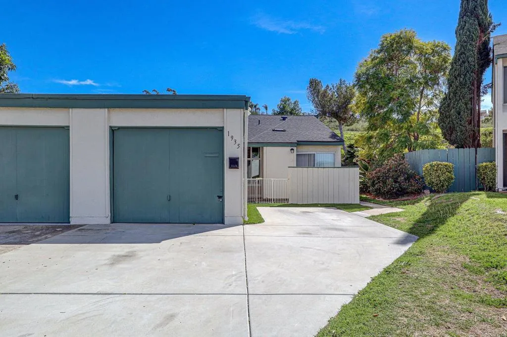 https://cdn.realtyfeed.com/cdn/127/306656683/35db4a371fe59fe6d417e108438f0178.webp