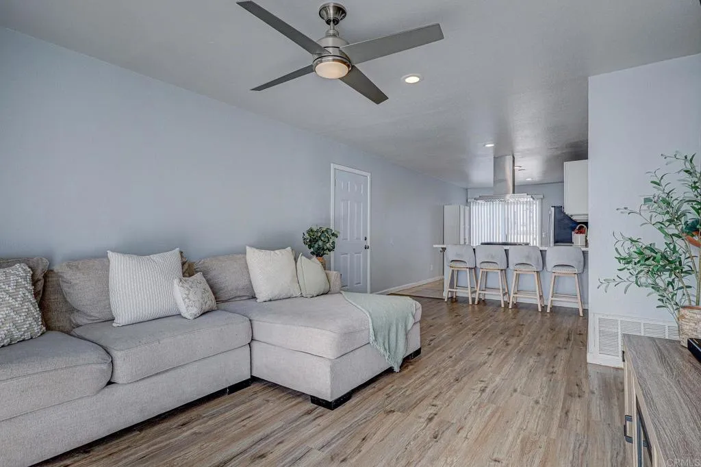 https://cdn.realtyfeed.com/cdn/127/306656683/3f5d285548180e971b95d63bfd0ac464.webp