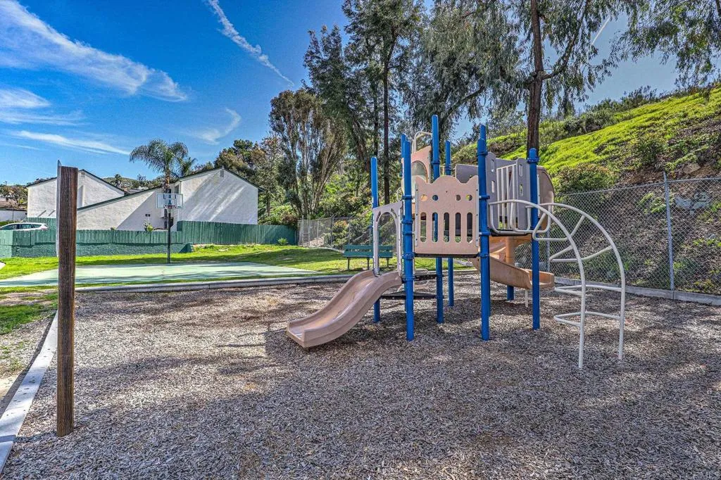 https://cdn.realtyfeed.com/cdn/127/306656683/9e772713f34801a04076feba0640d2f6.webp