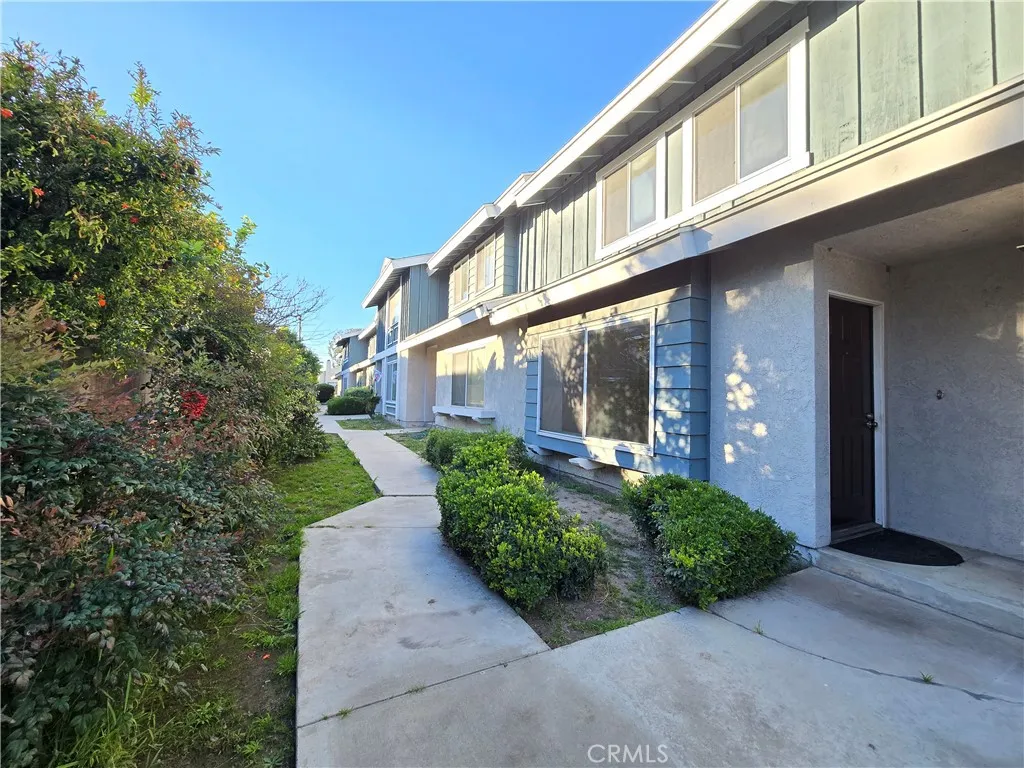 8901 Serapis Avenue Unit 25, Downey, CA 90240 - Photo 4 of 45, Downey, CA