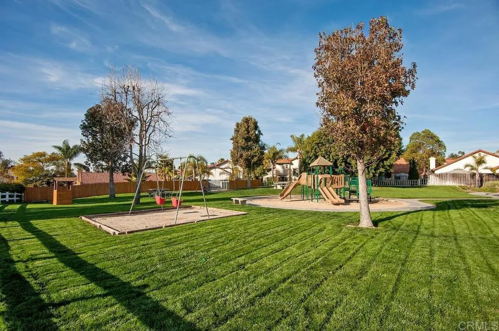 https://cdn.realtyfeed.com/cdn/127/306656797/edf28b2153f181000c94722fe1388c4d.webp