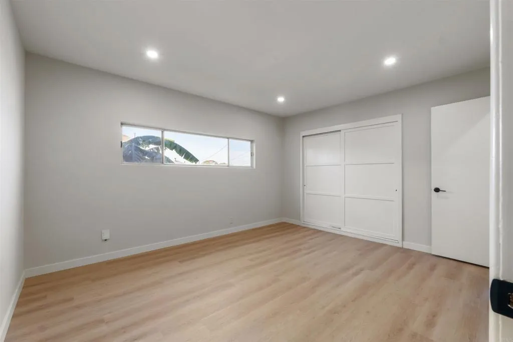 https://cdn.realtyfeed.com/cdn/127/306656819/cbe986f8b2a7ace696230e4f50bbe1c1.webp