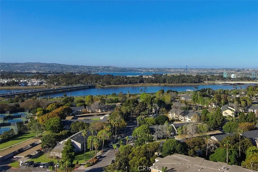 https://cdn.realtyfeed.com/cdn/127/306656872/0099e967dabeb1c1c4c6bad14cf4b359.webp