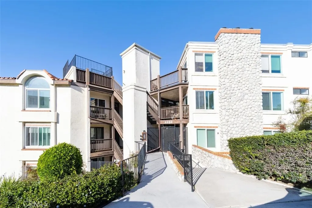 https://cdn.realtyfeed.com/cdn/127/306656872/66ccd4b028bd59f5fa24d787be37293a.webp