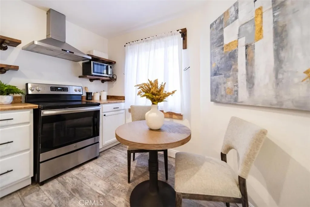 https://cdn.realtyfeed.com/cdn/127/306656872/811bb04f0f2c3df65c3dd2df3f0313cb.webp