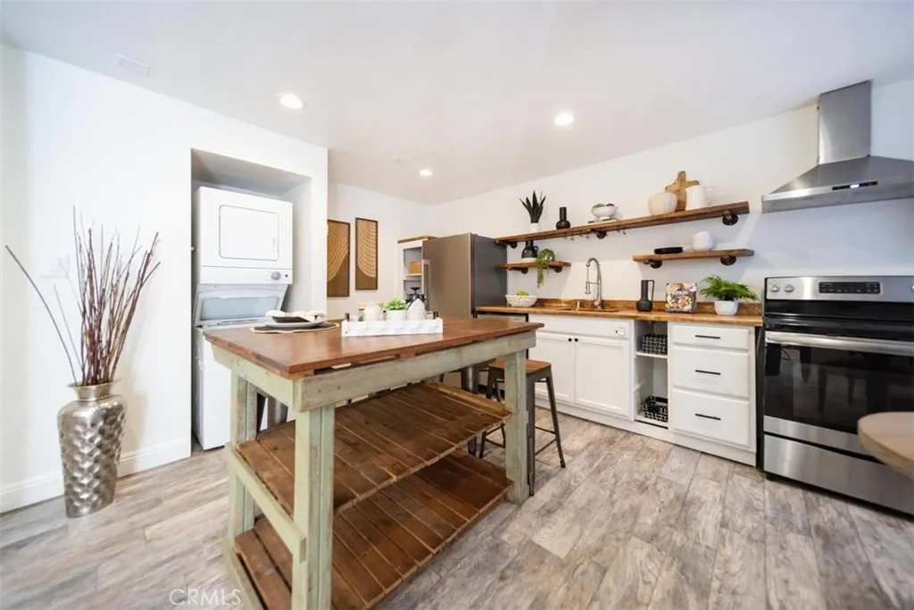 https://cdn.realtyfeed.com/cdn/127/306656872/ca6f7c6e51b4dda191ad90b2052a1db5.webp